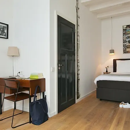 Bacan Bed & Breakfast *